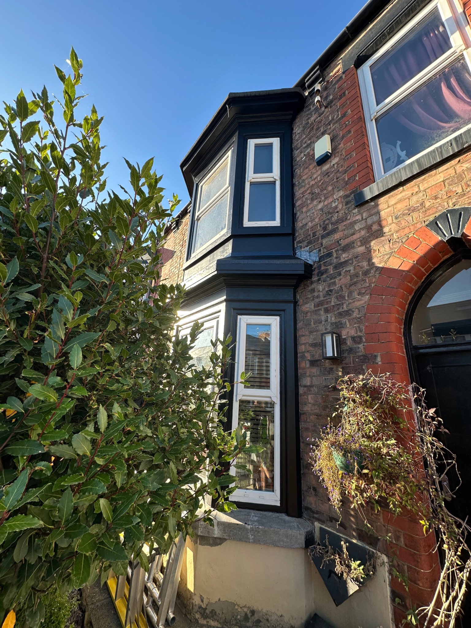 Completed Victorian double bay window restoration from a wider angle